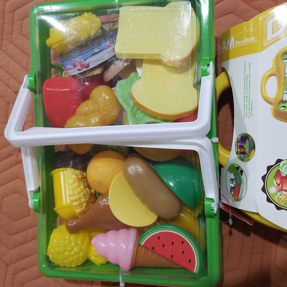 Toys - Picture 3 of 8